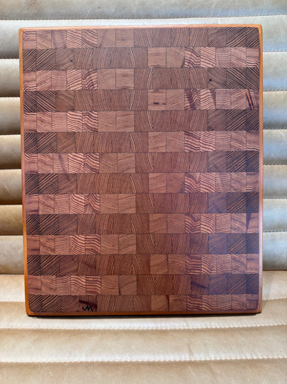 Molera Reversible End-Grain Tray/Cutting Board